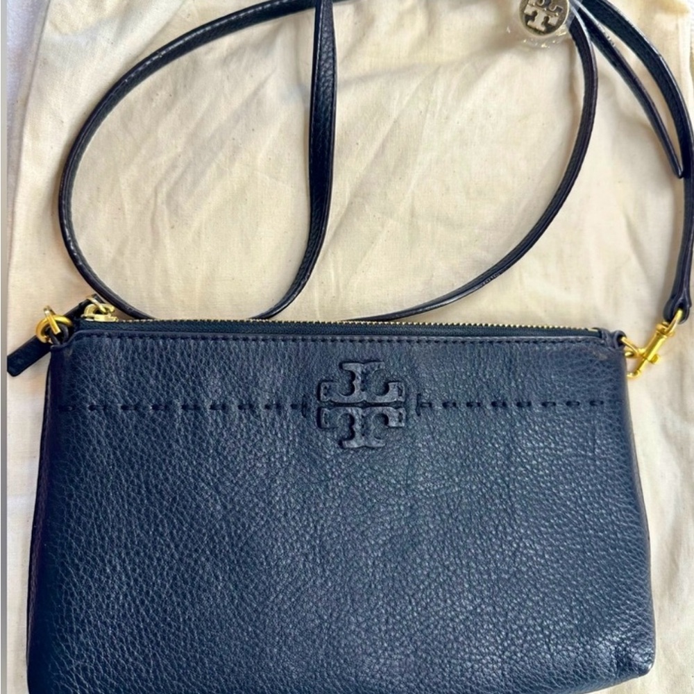 Tory Burch Black Crossbody Bag with Sleek Design